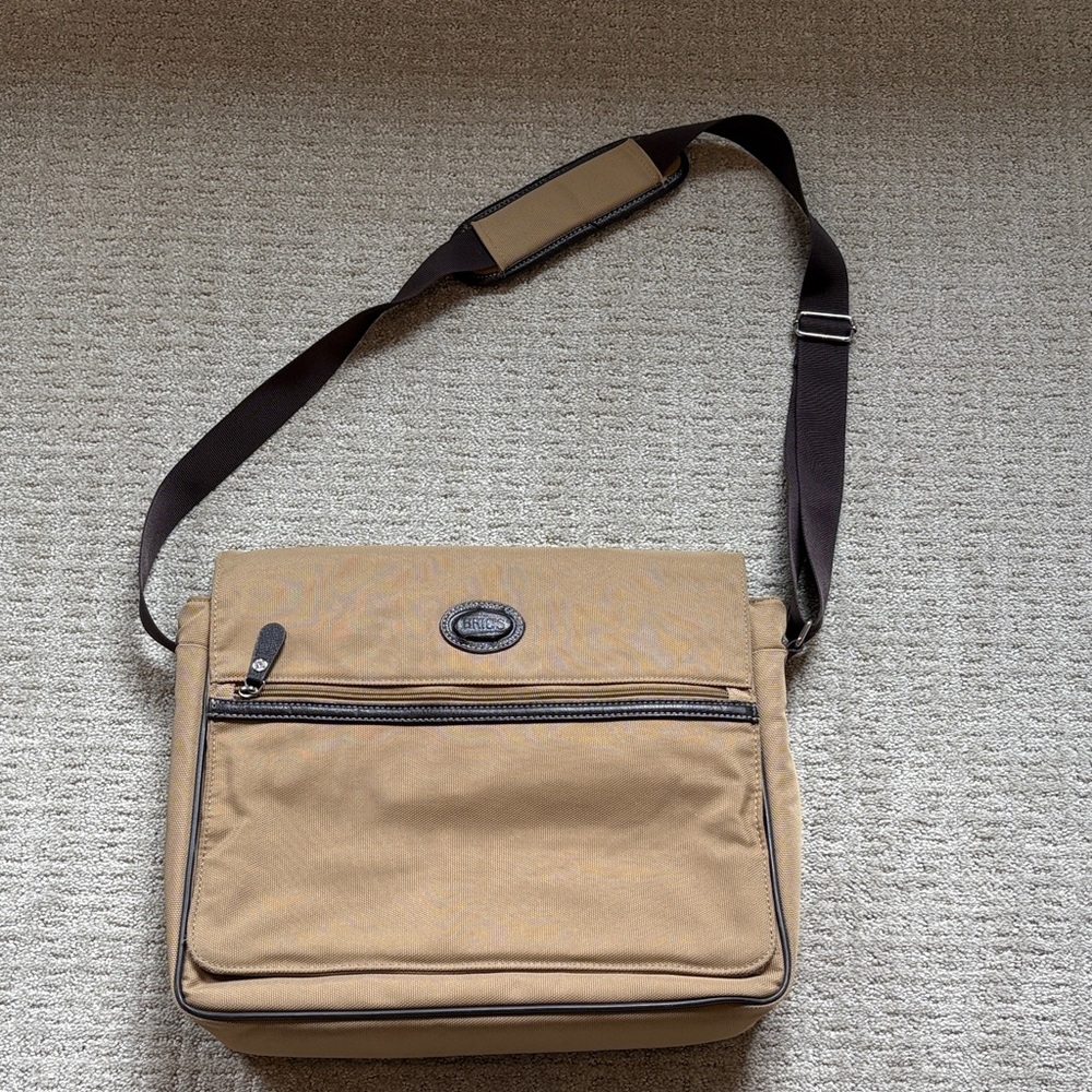 Bric’s Classic Tan and Brown Laptop Messenger Bag
